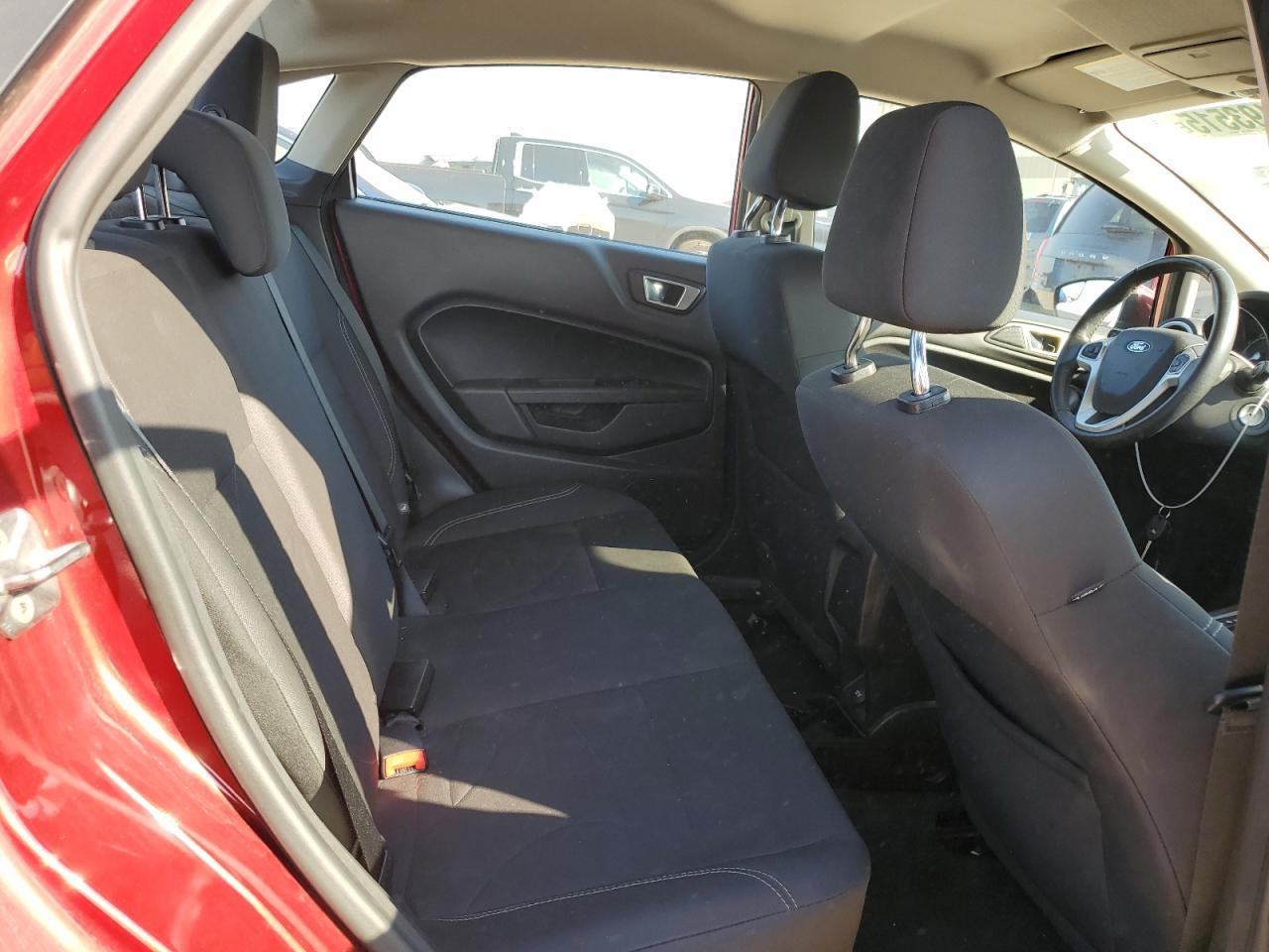 2016 FORD Fiesta