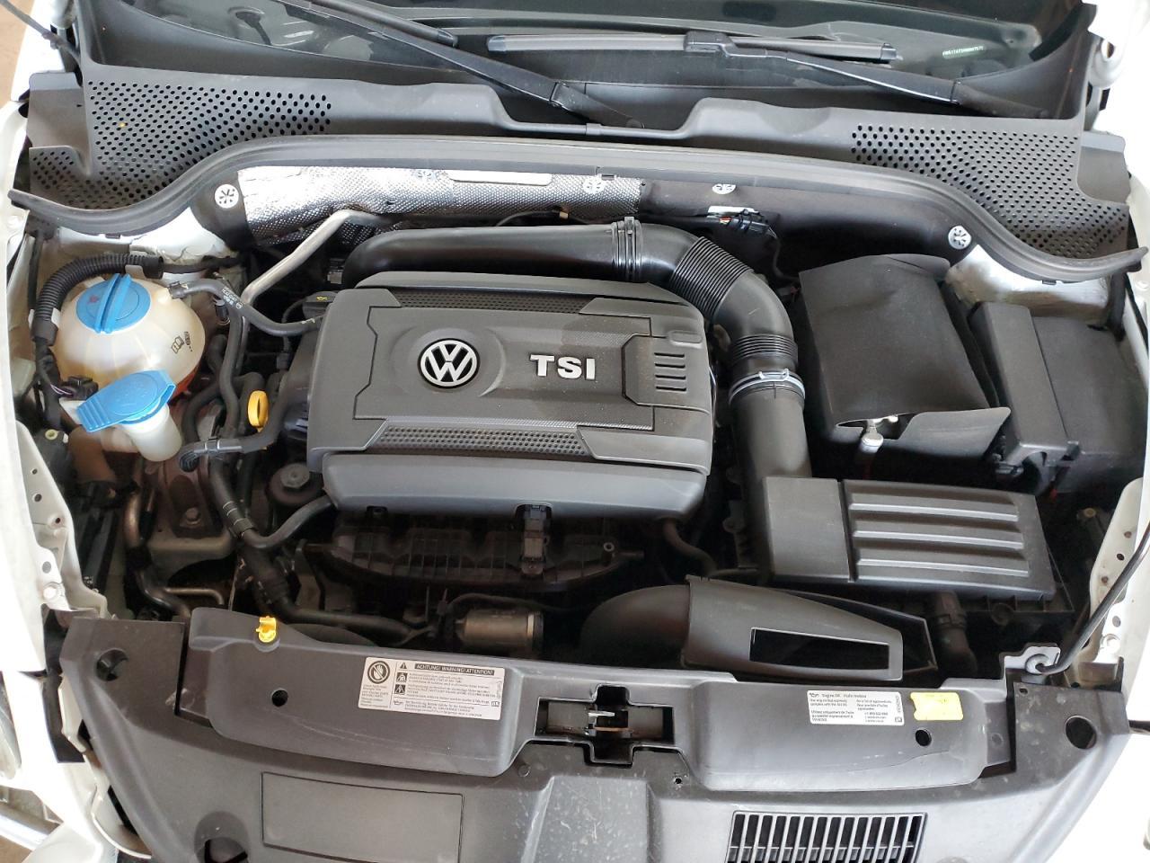 2017 VOLKSWAGEN Beetle