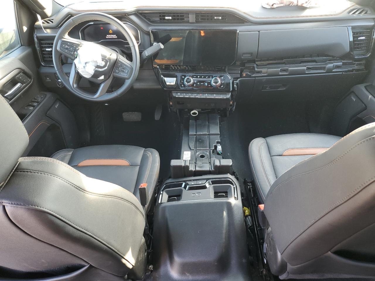 2025 GMC Sierra