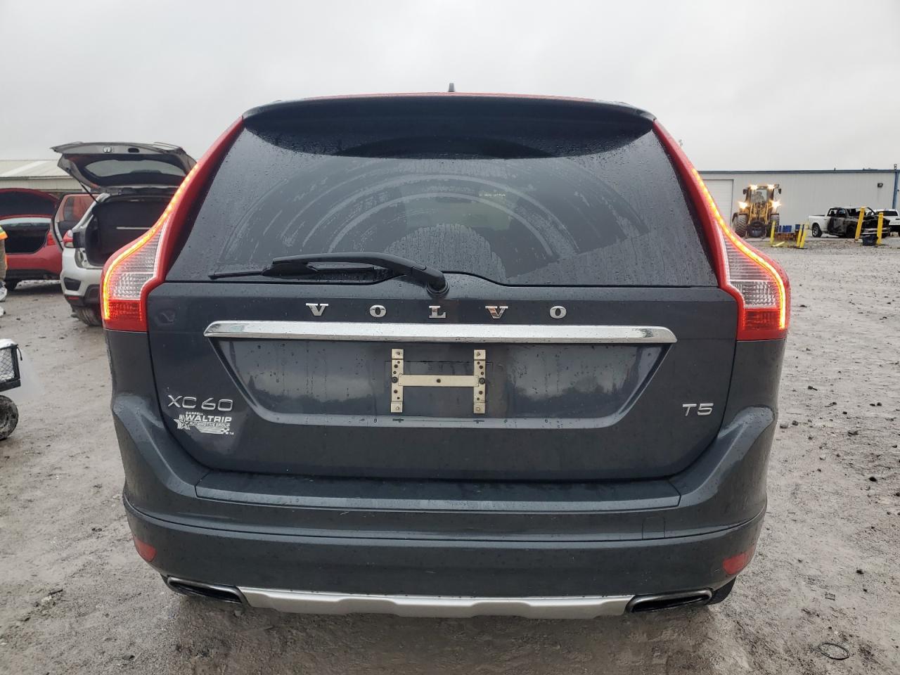 2015 VOLVO XC60