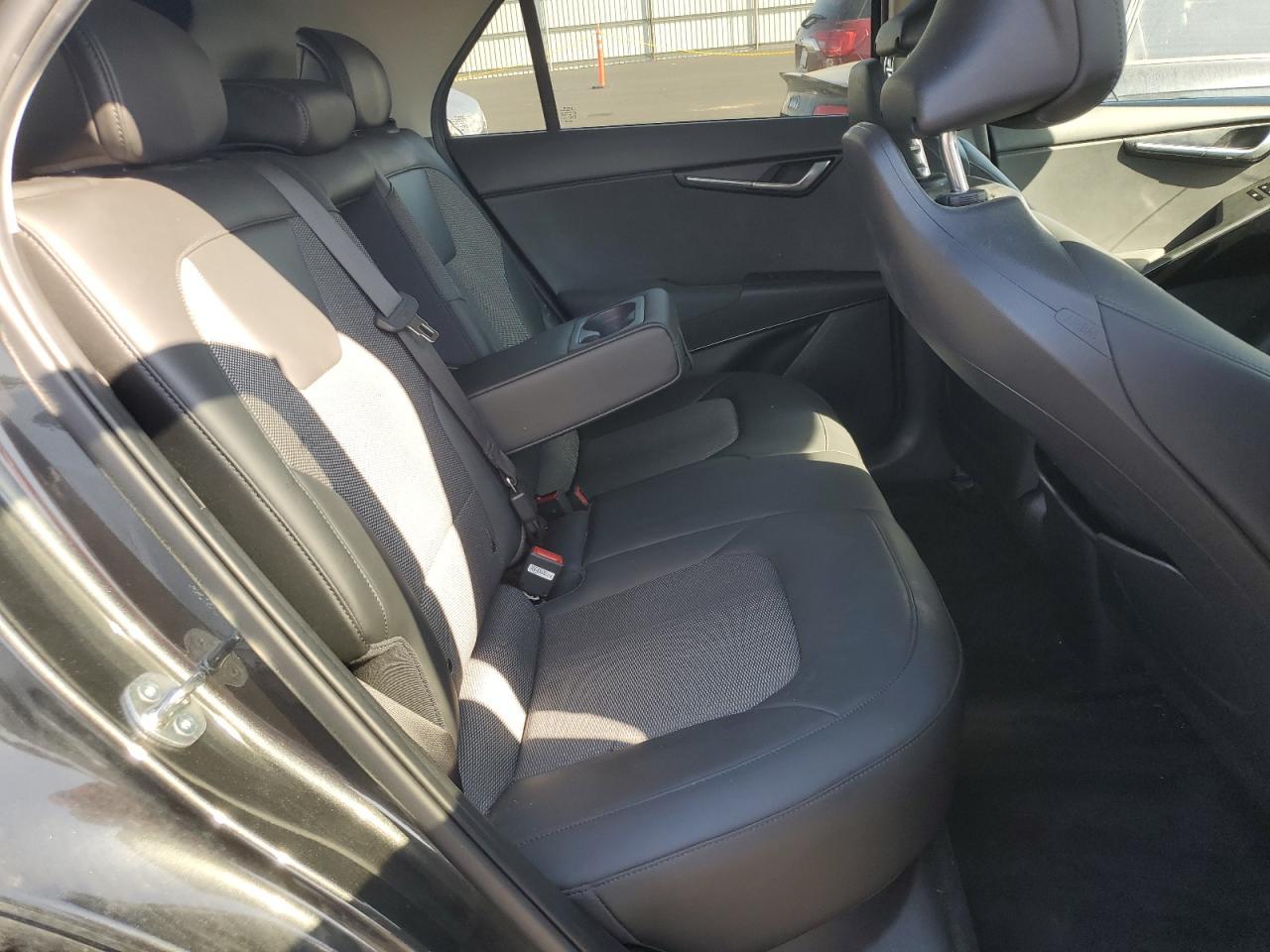 2024 KIA Niro
