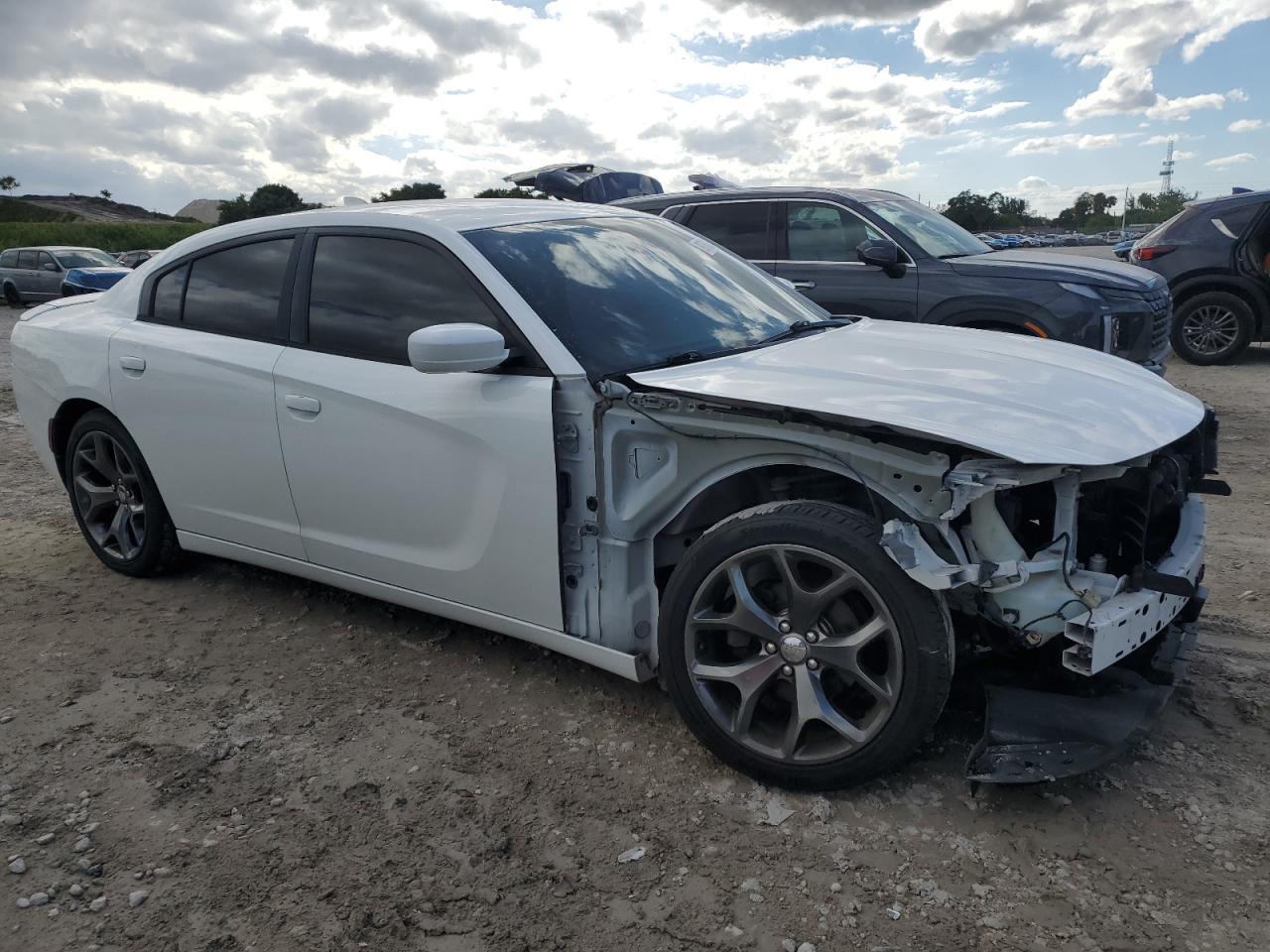2016 DODGE CHARGER