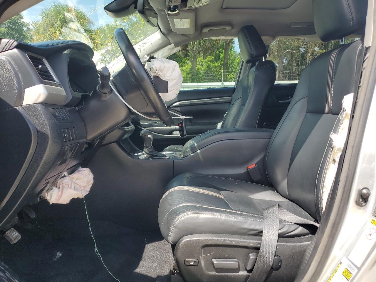 2018 TOYOTA HIGHLANDER