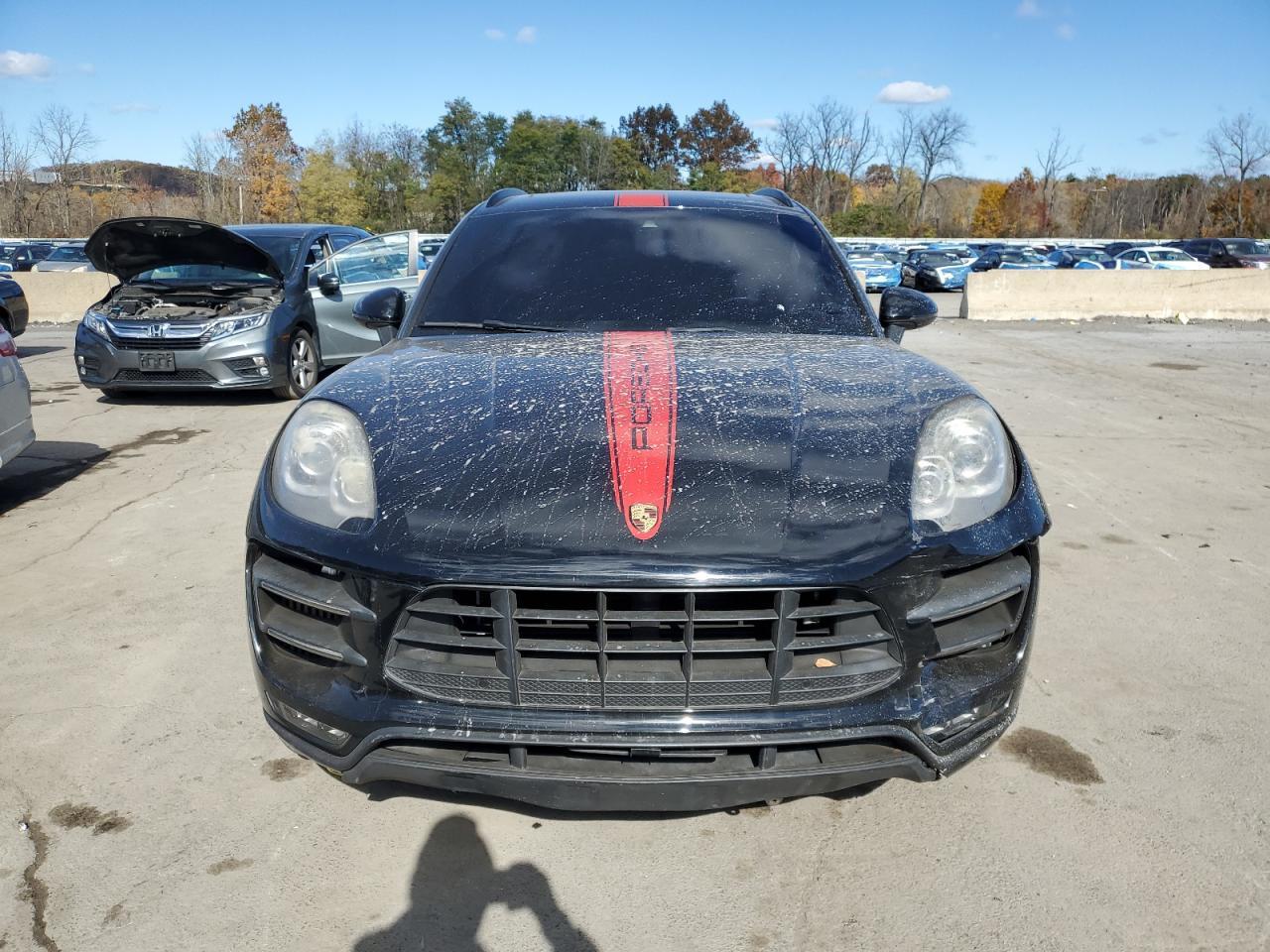 2016 PORSCHE Macan