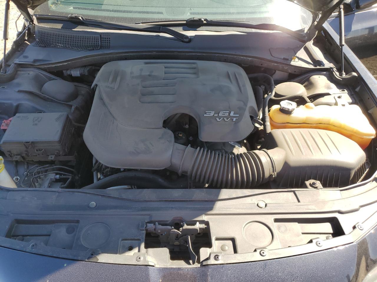 2019 CHRYSLER 300