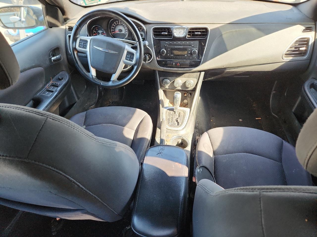 2013 CHRYSLER 200