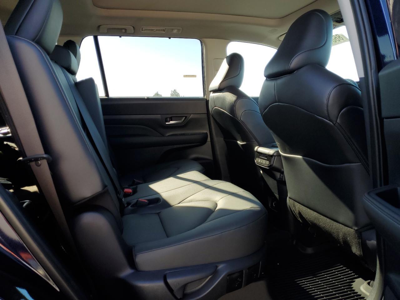 2025 TOYOTA HIGHLANDER