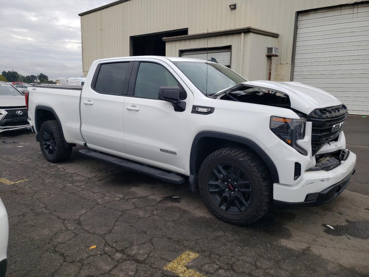 2023 GMC Sierra