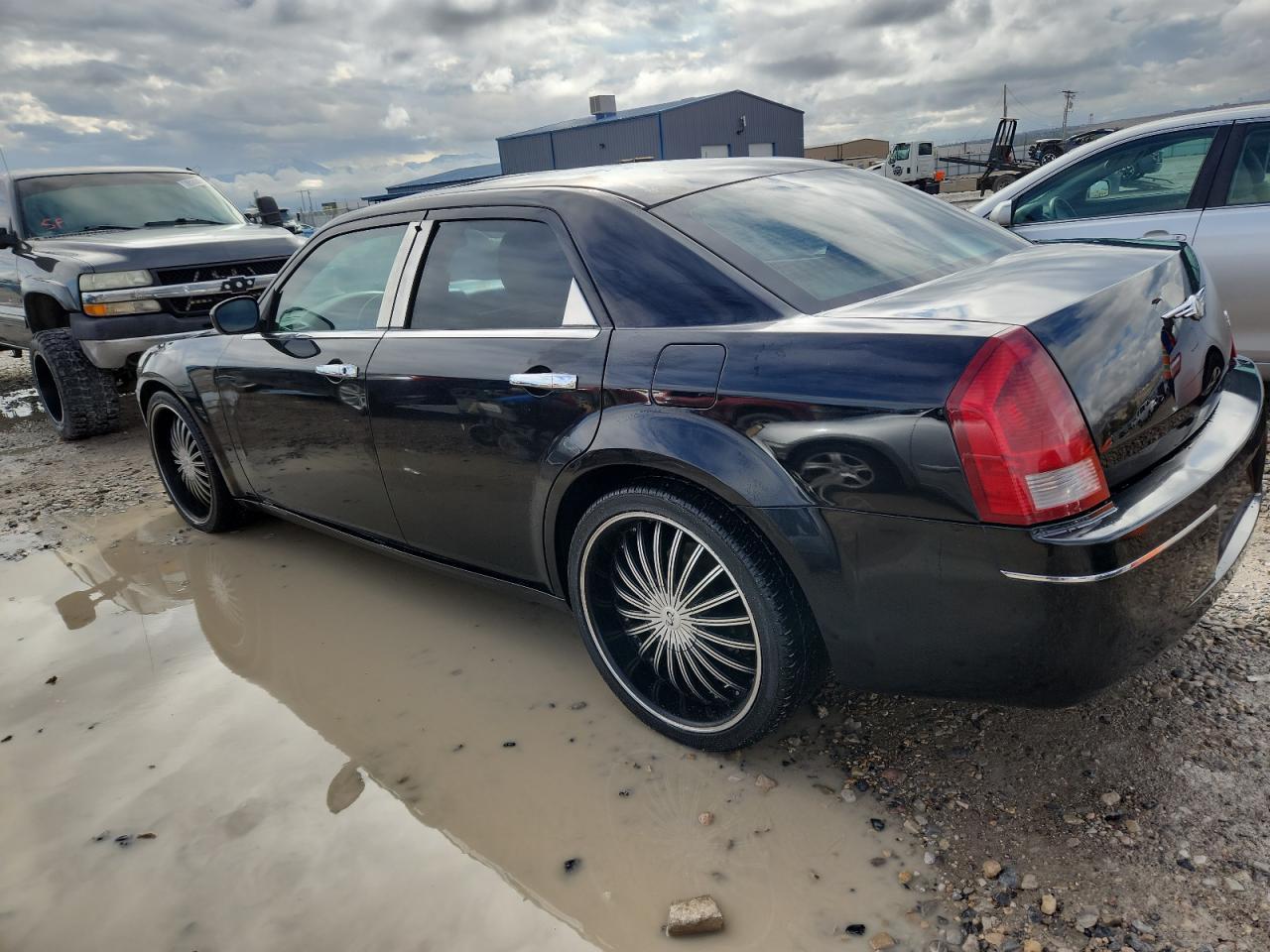 2005 CHRYSLER 300