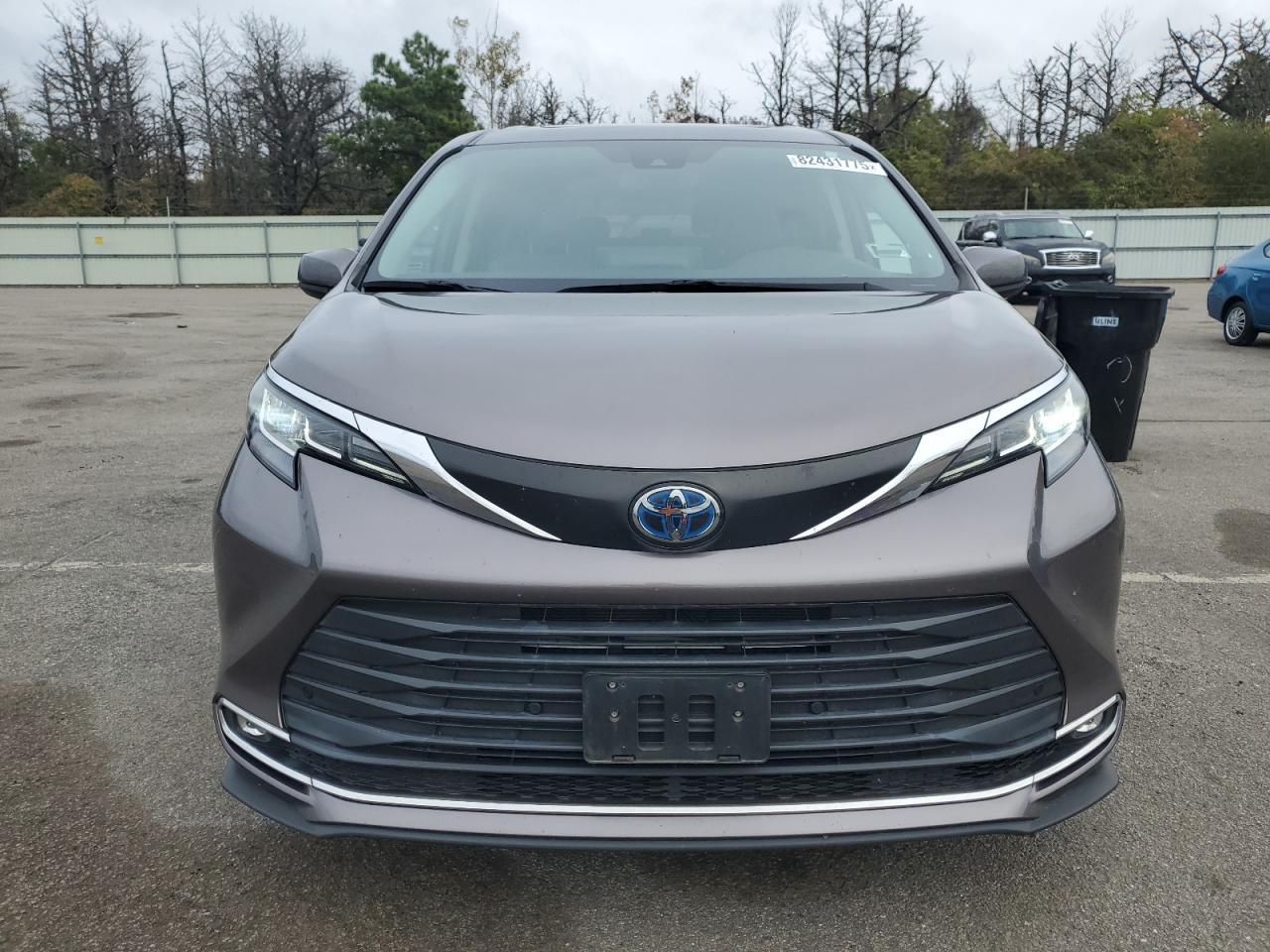 2022 TOYOTA SIENNA