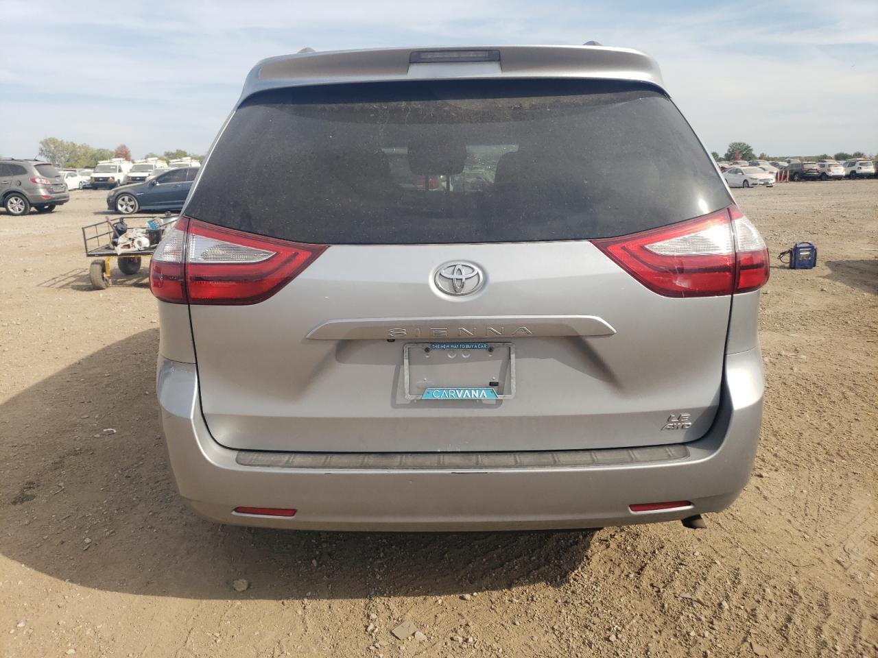 2015 TOYOTA SIENNA