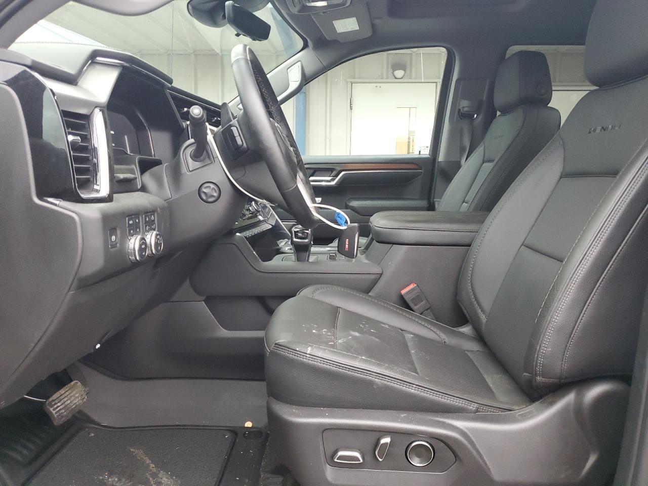 2025 GMC Sierra