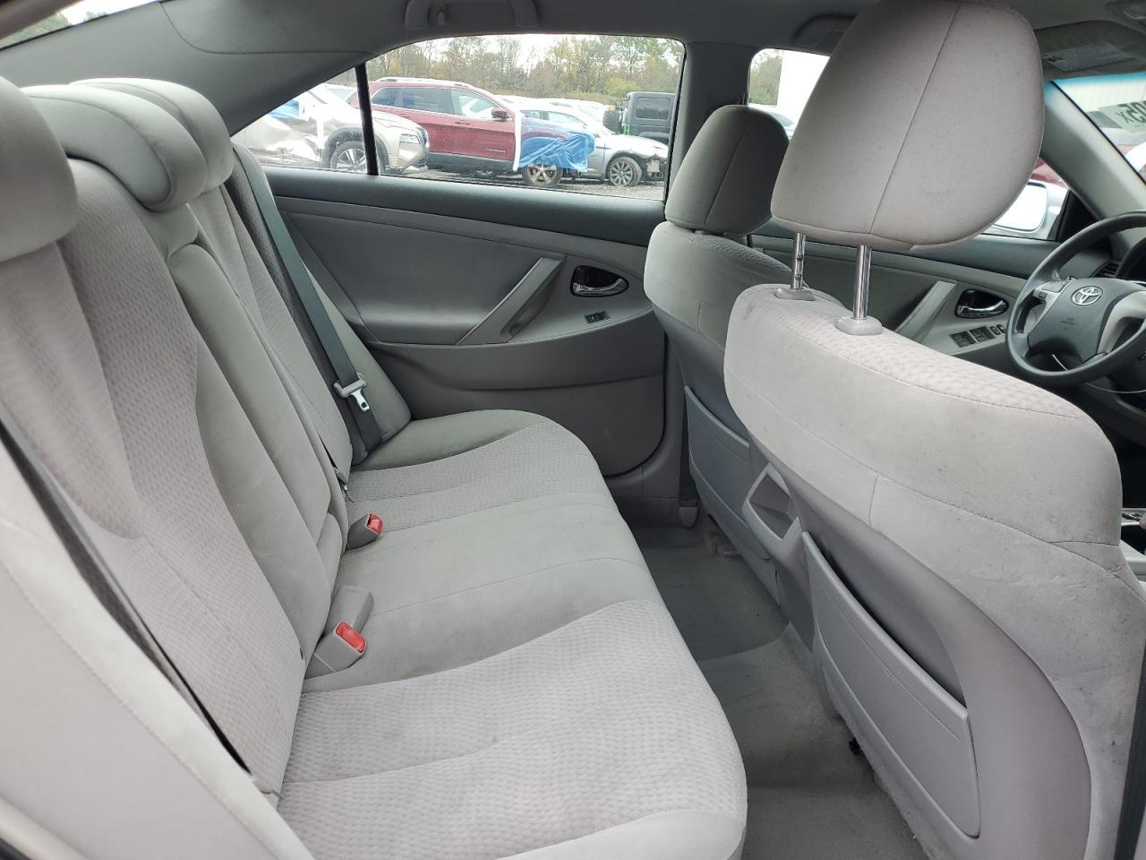 2011 TOYOTA CAMRY