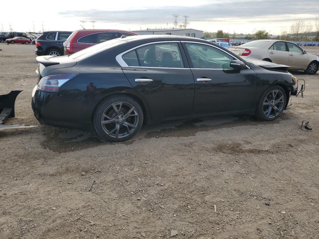 2013 NISSAN Maxima