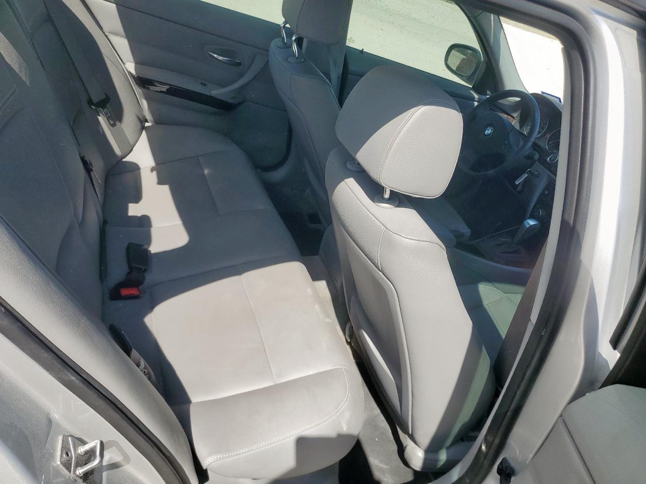 2011 BMW 3 SERIES