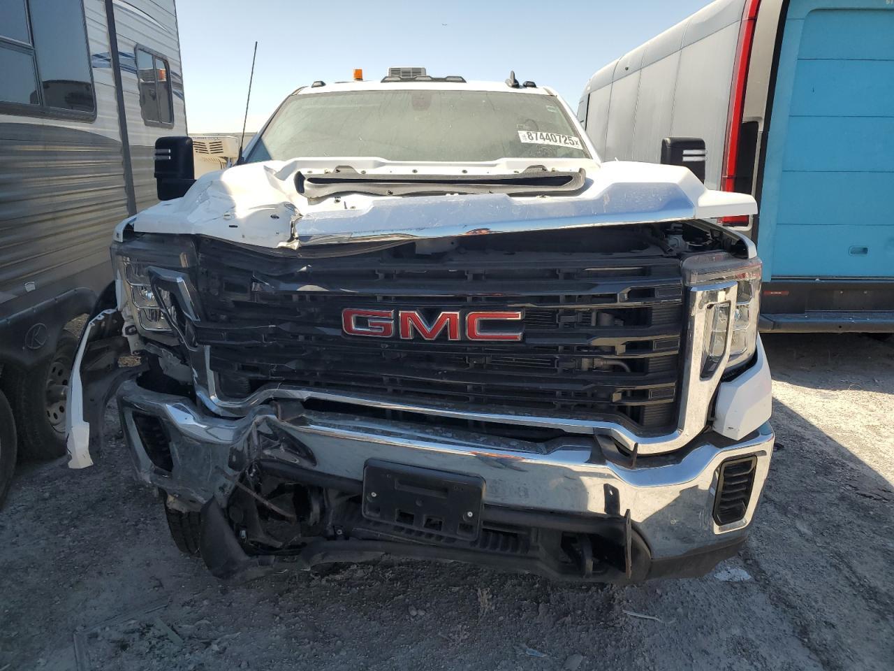 2023 GMC Sierra