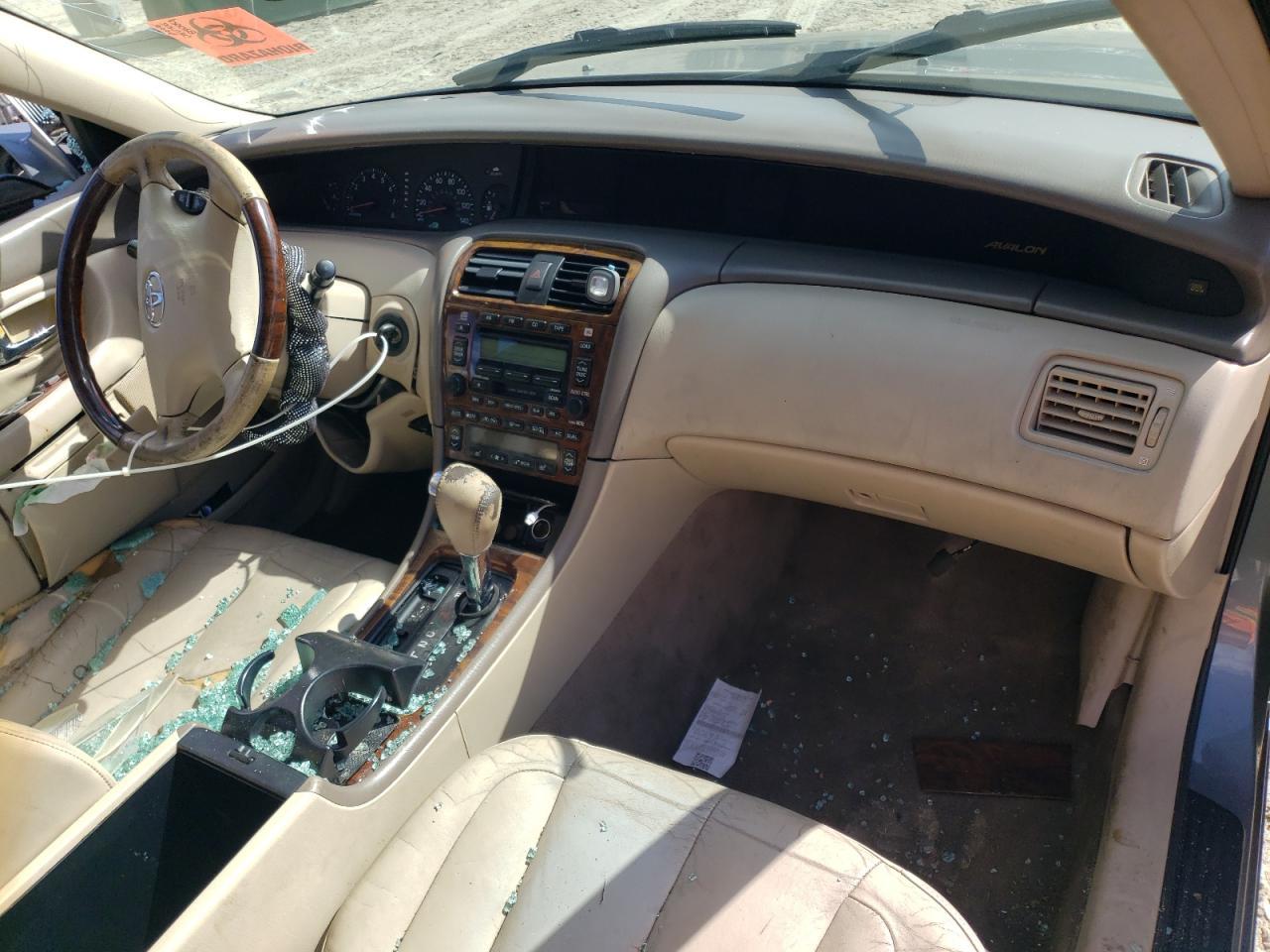 2004 TOYOTA Avalon