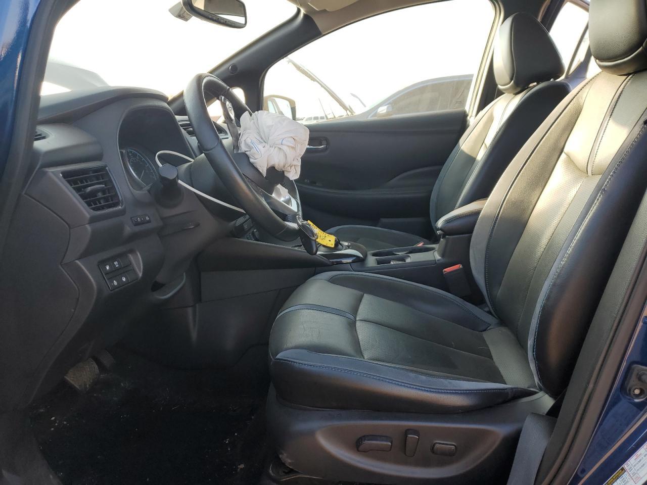 2019 NISSAN LEAF