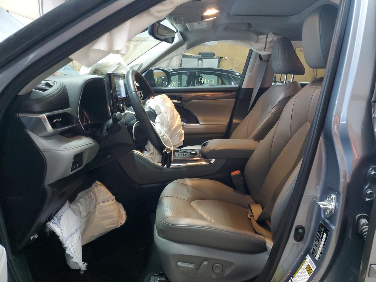 2022 TOYOTA HIGHLANDER