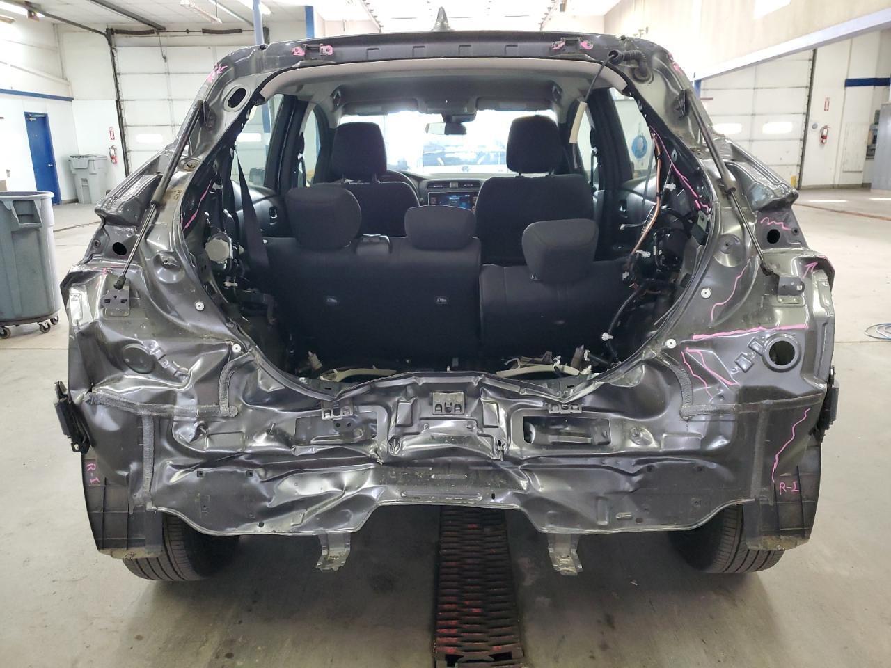 2023 NISSAN LEAF