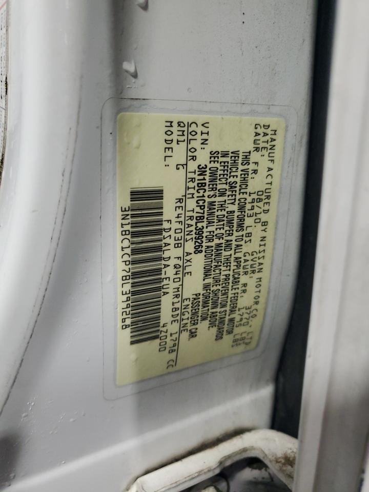 2011 NISSAN VERSA