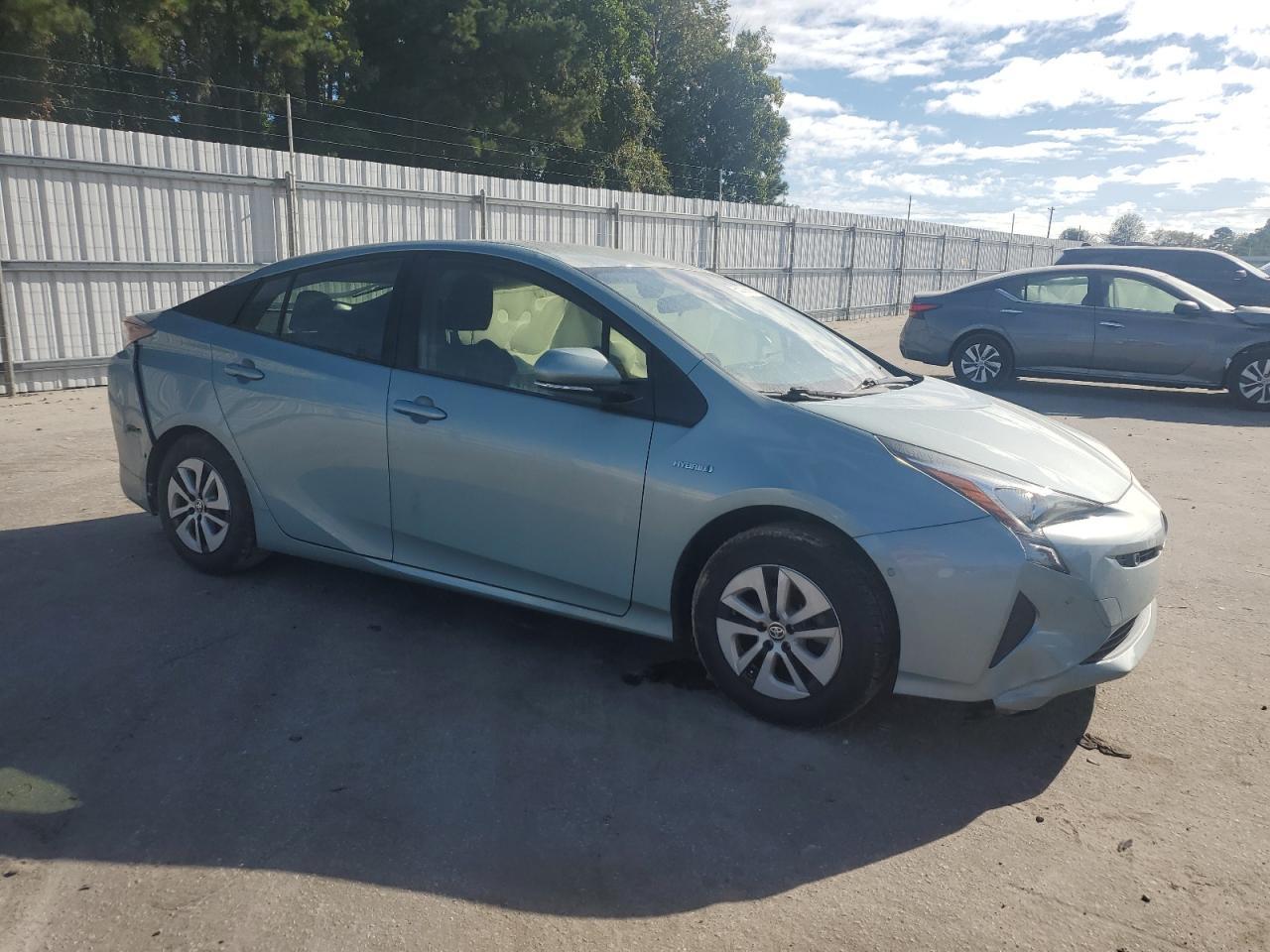 2018 TOYOTA PRIUS