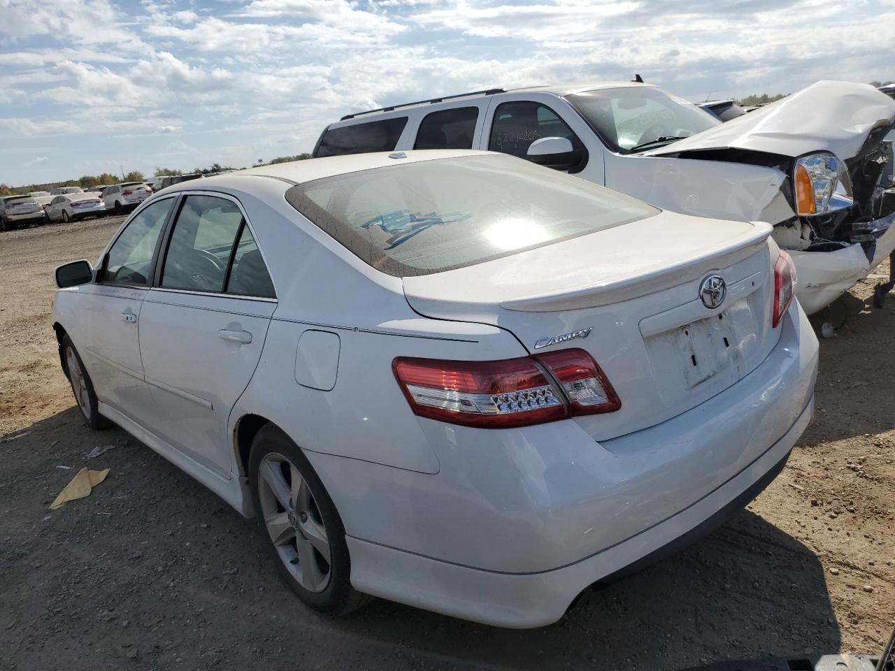 2011 TOYOTA CAMRY