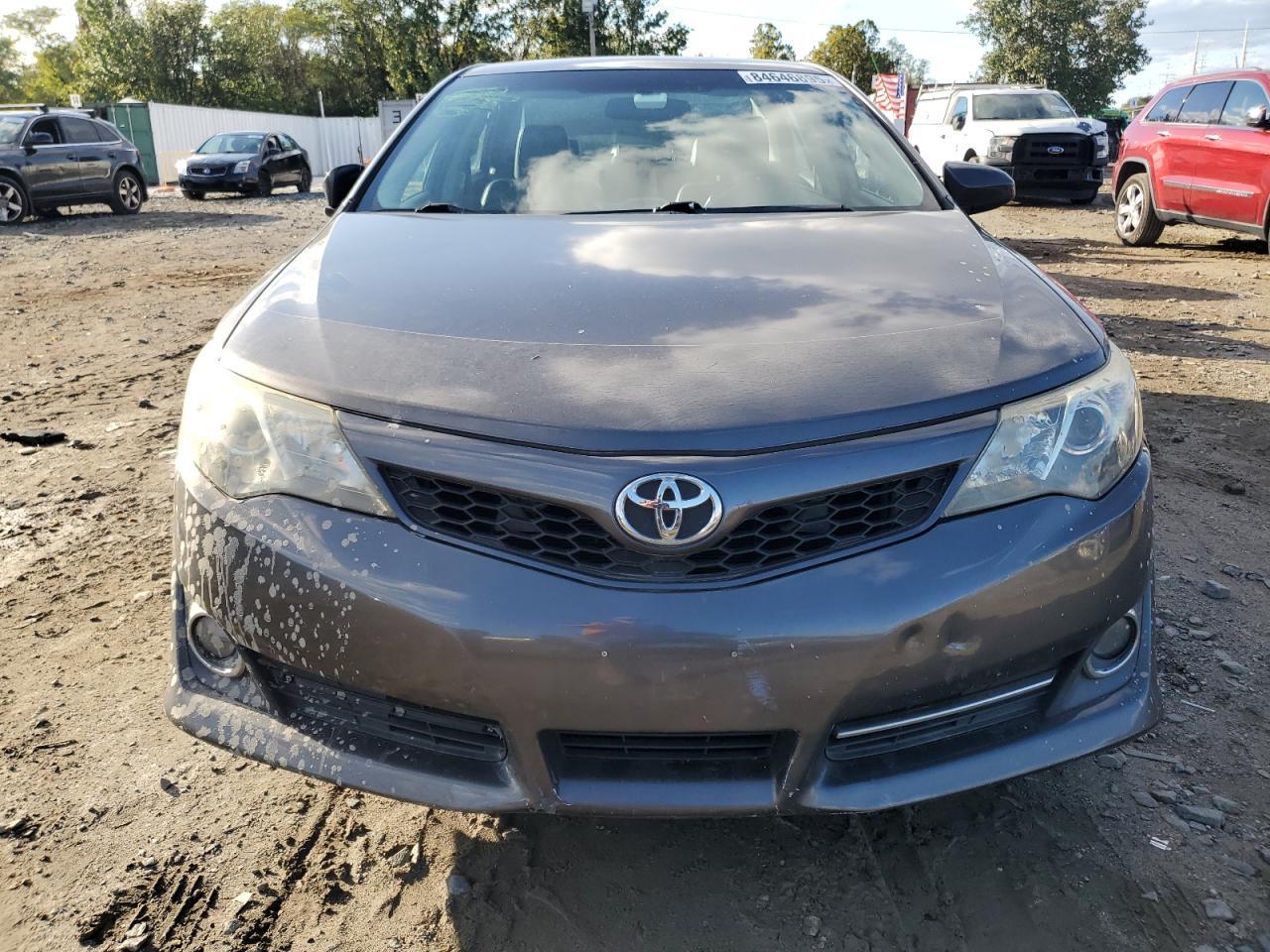2014 TOYOTA CAMRY
