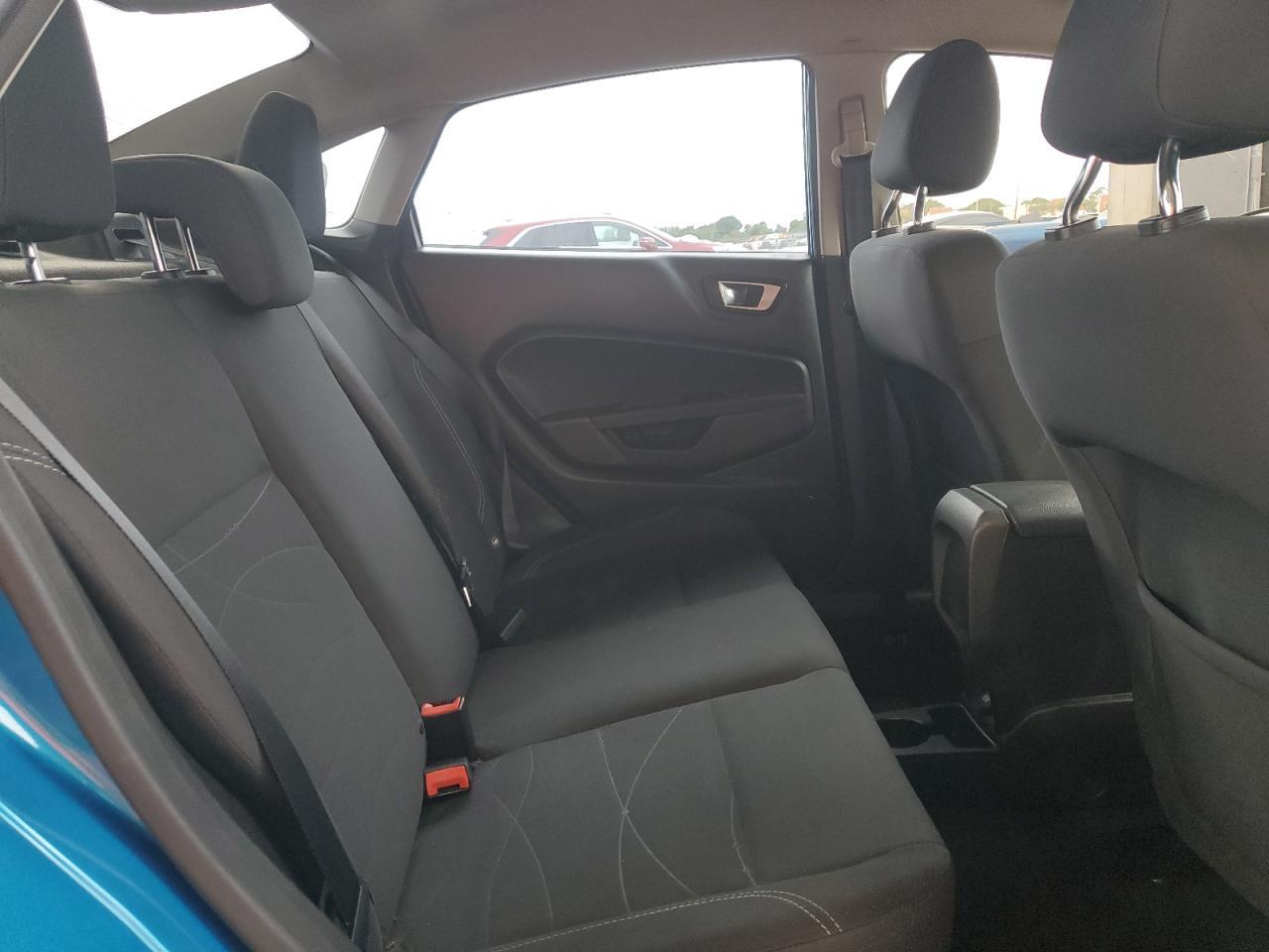 2016 FORD Fiesta