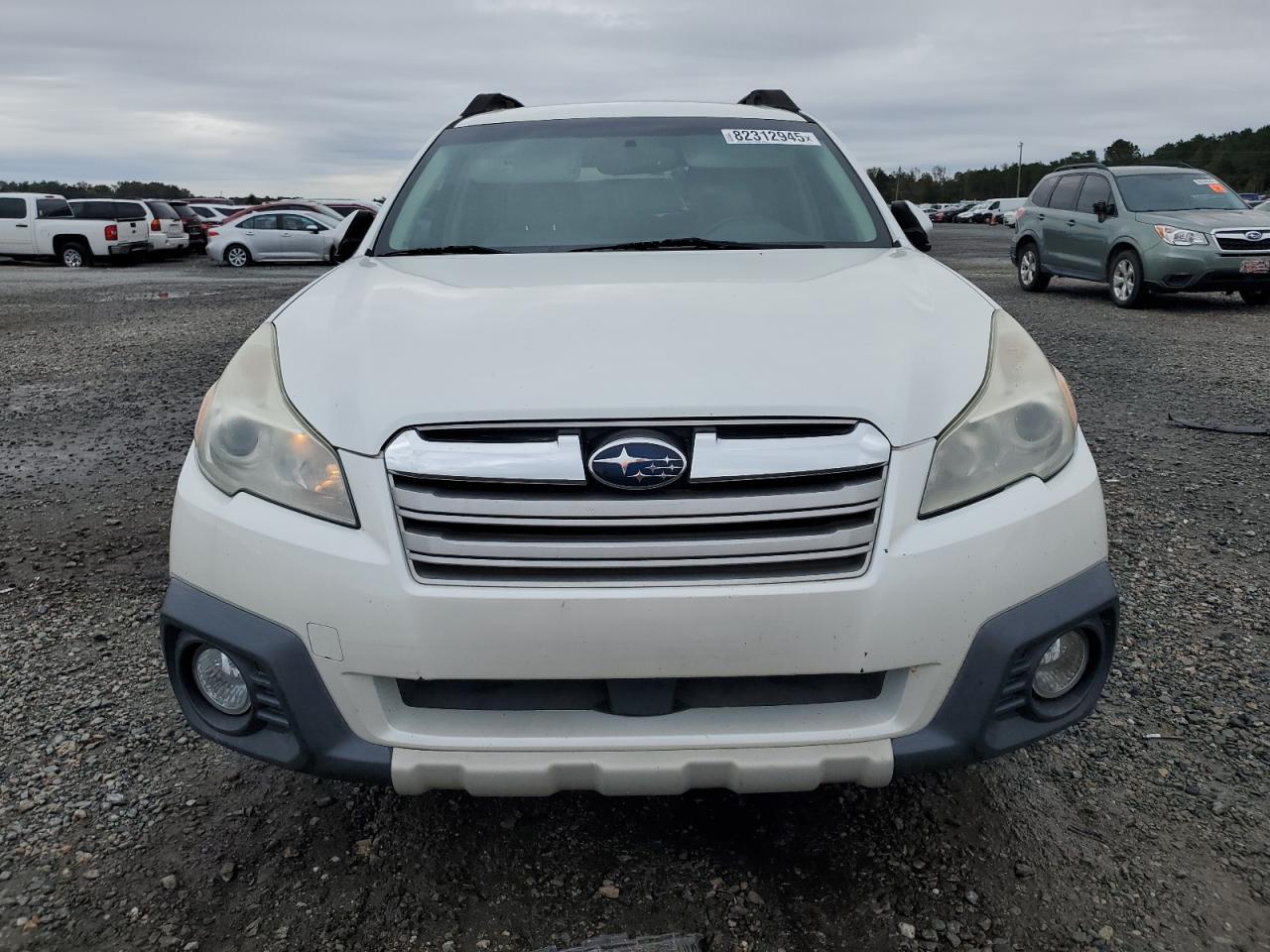 2013 SUBARU Outback