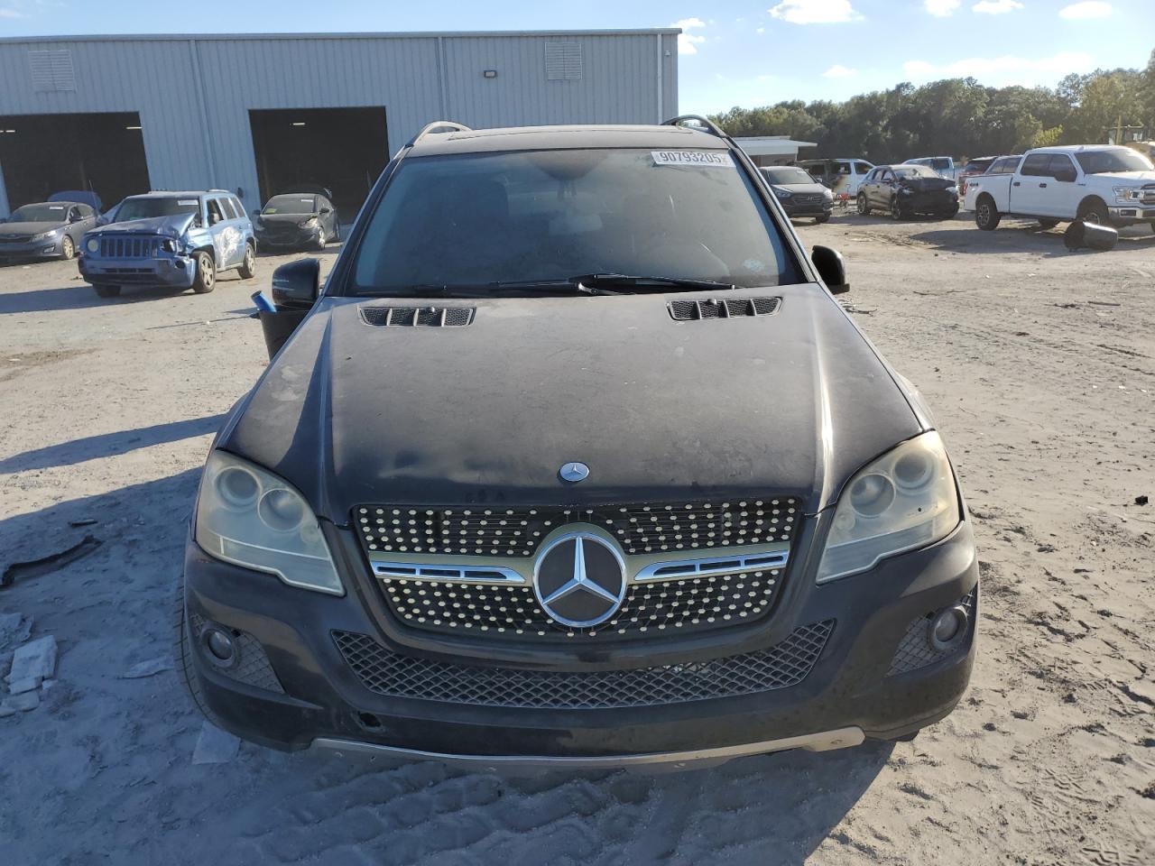 2011 MERCEDES-BENZ ML-Class