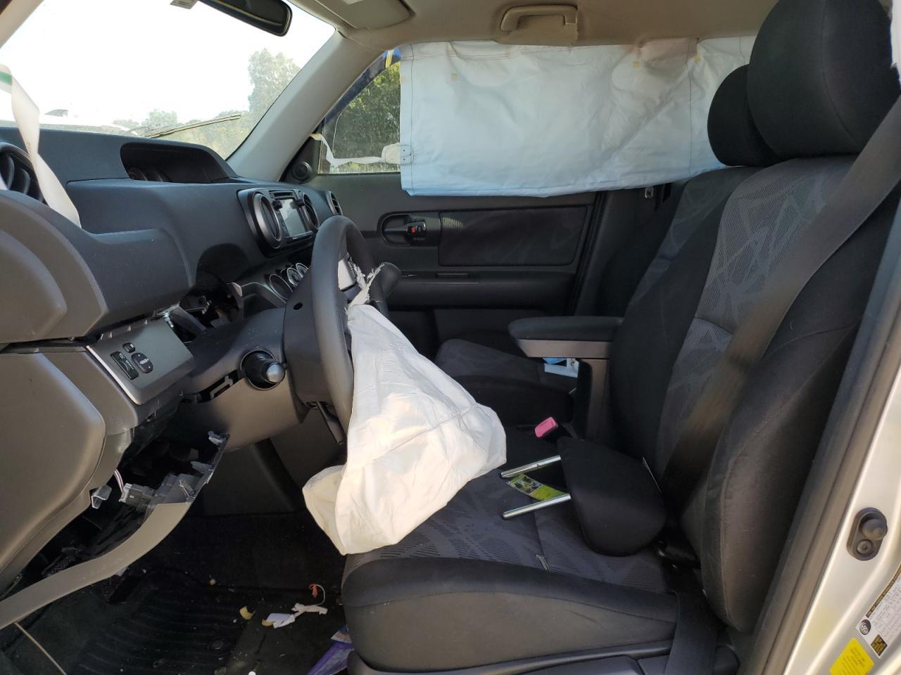 2014 TOYOTA SCION
