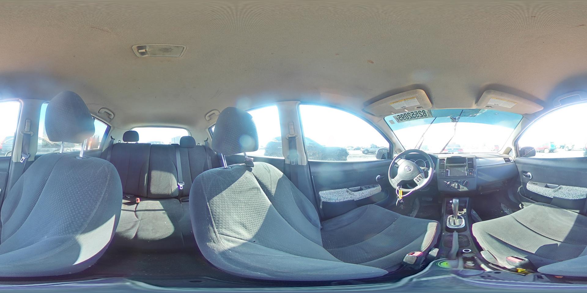 2010 NISSAN VERSA