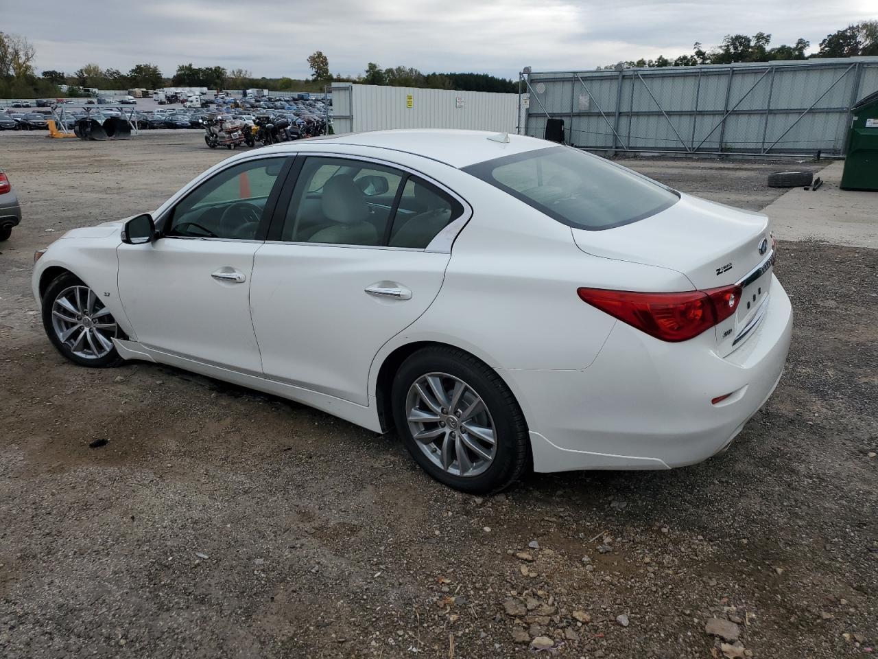 2015 INFINITI Q50