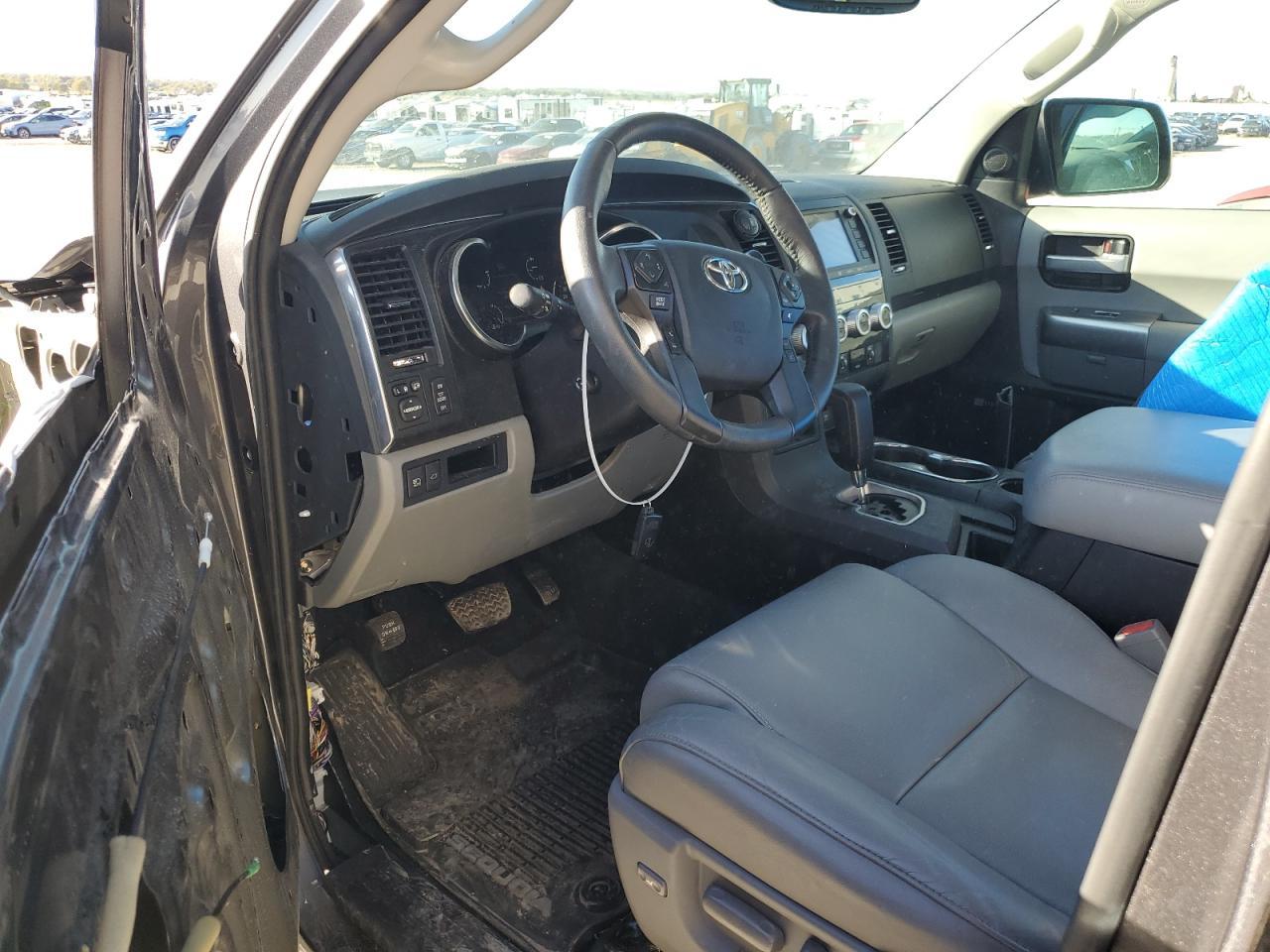 2021 TOYOTA Sequoia