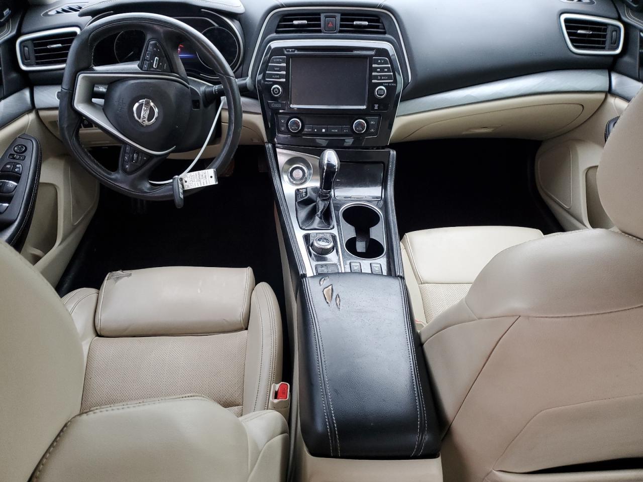 2017 NISSAN Maxima