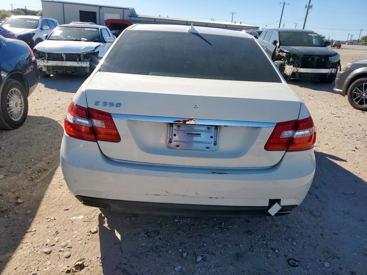 2011 MERCEDES-BENZ E-Class
