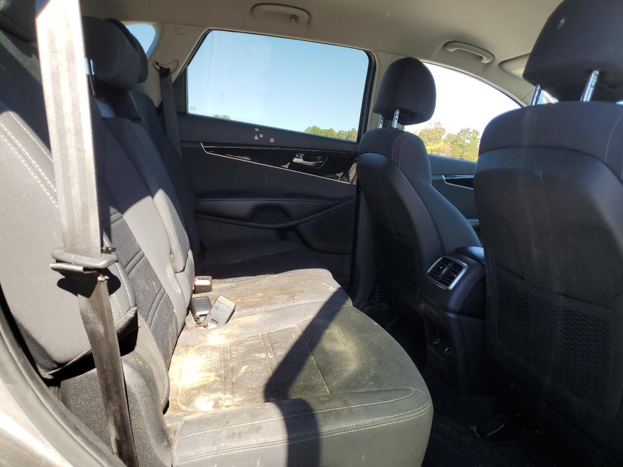 2017 KIA SORENTO