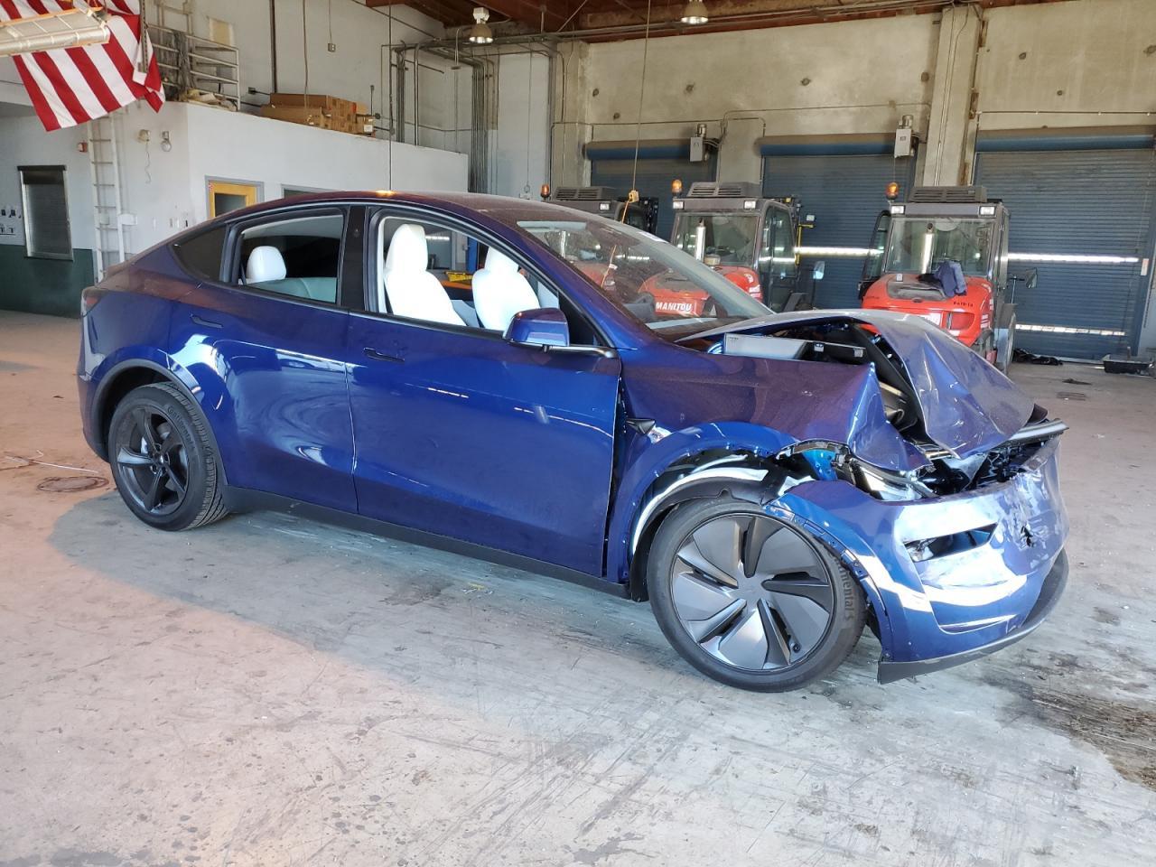 2026 TESLA MODEL Y