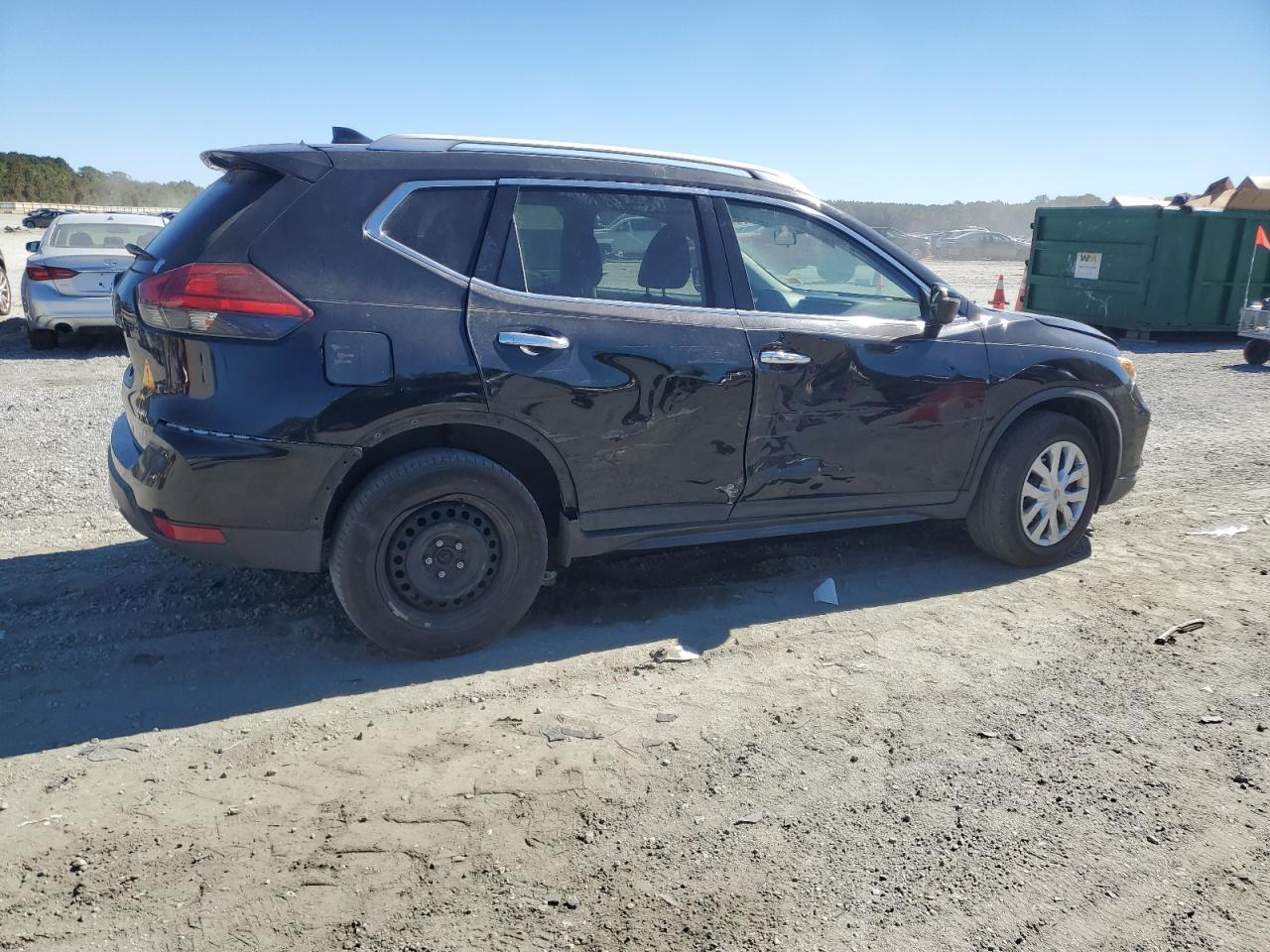 2017 NISSAN ROGUE