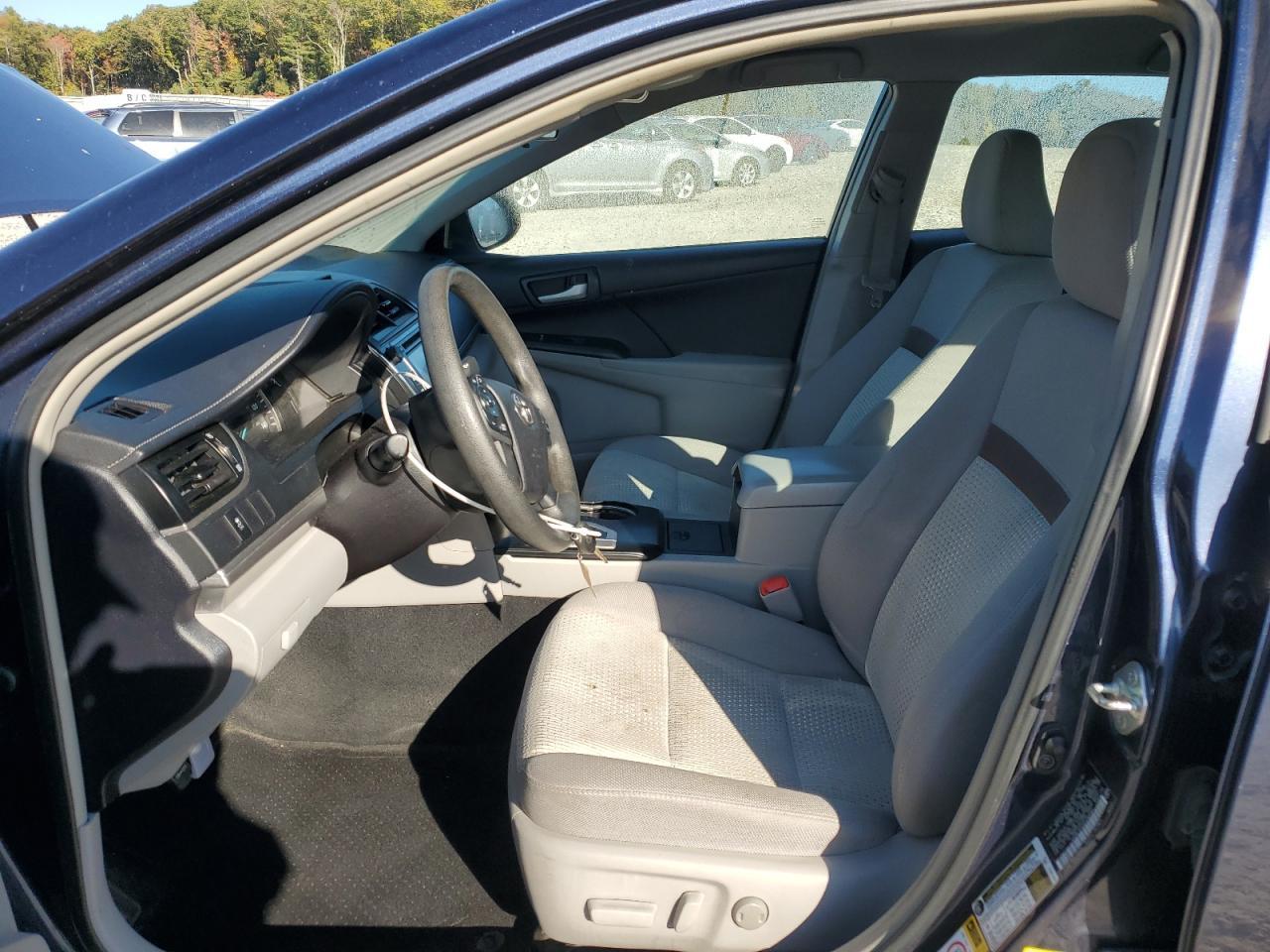 2014 TOYOTA CAMRY