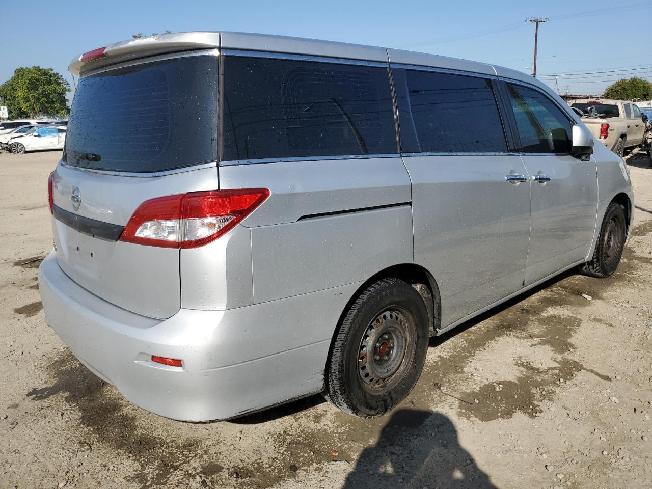 2015 NISSAN Quest