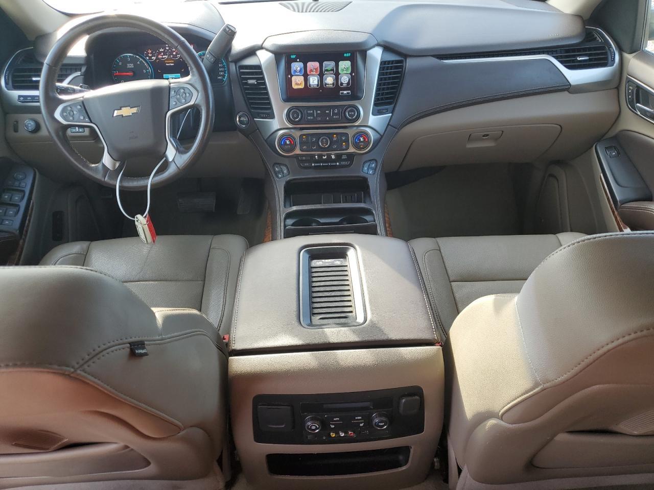 2016 CHEVROLET Suburban