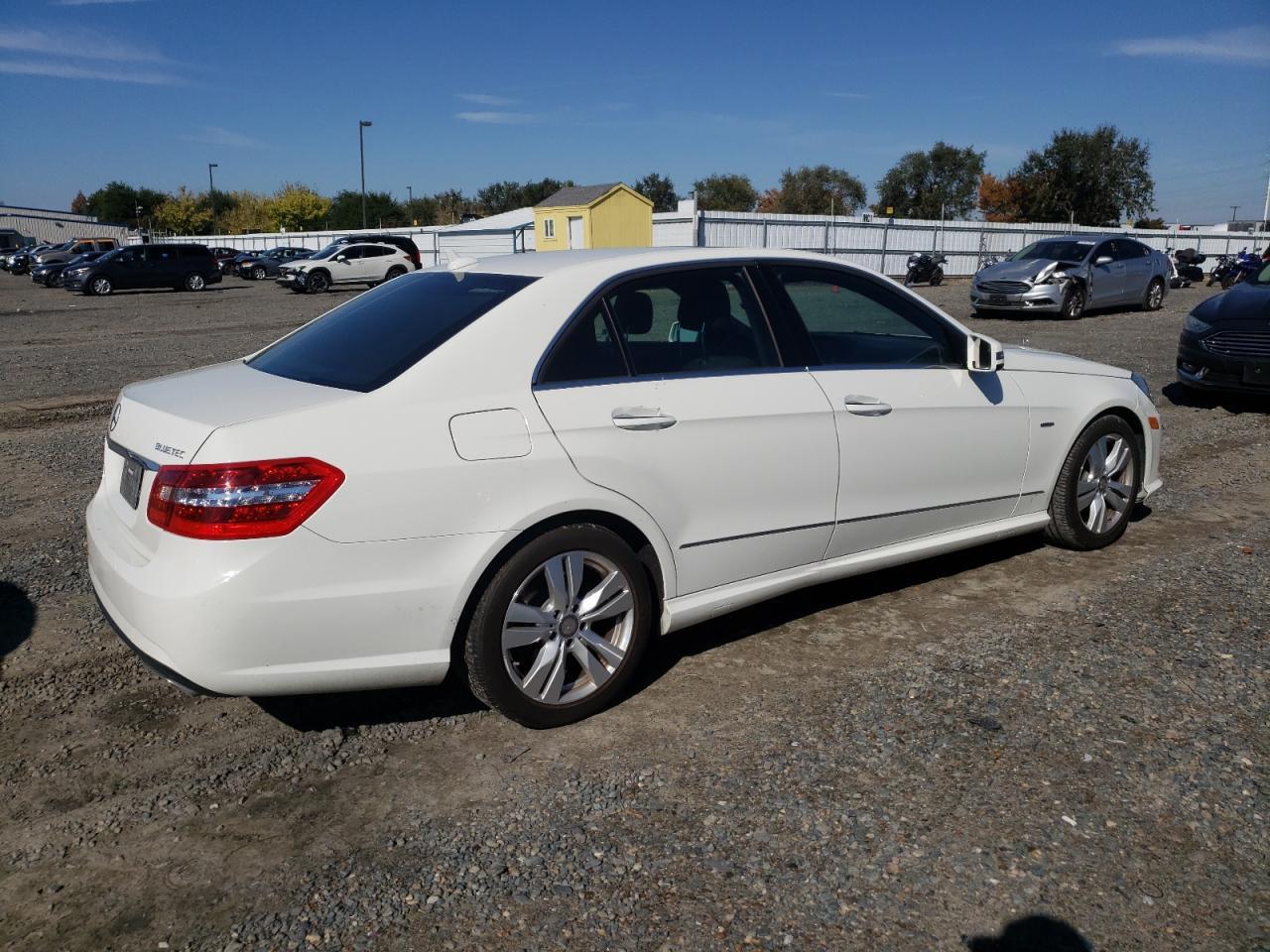 2012 MERCEDES-BENZ E-Class