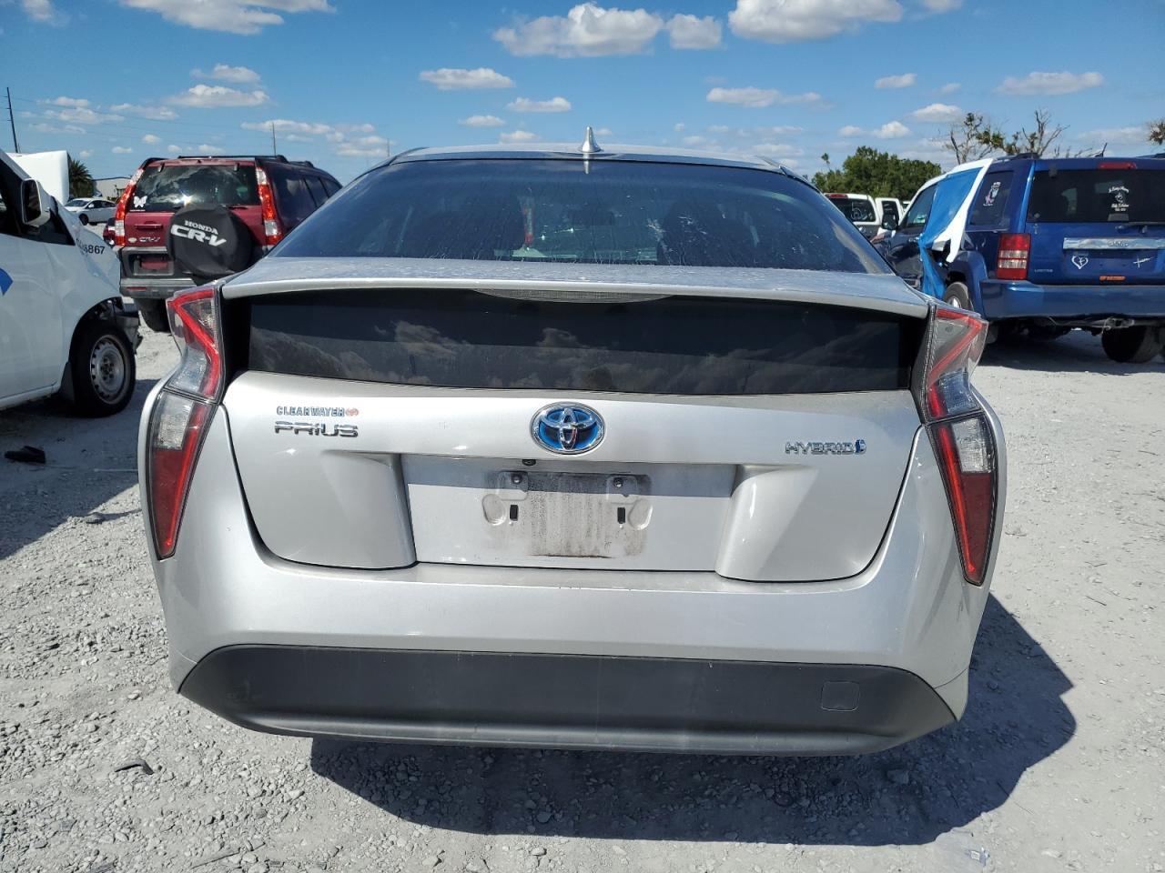 2017 TOYOTA PRIUS
