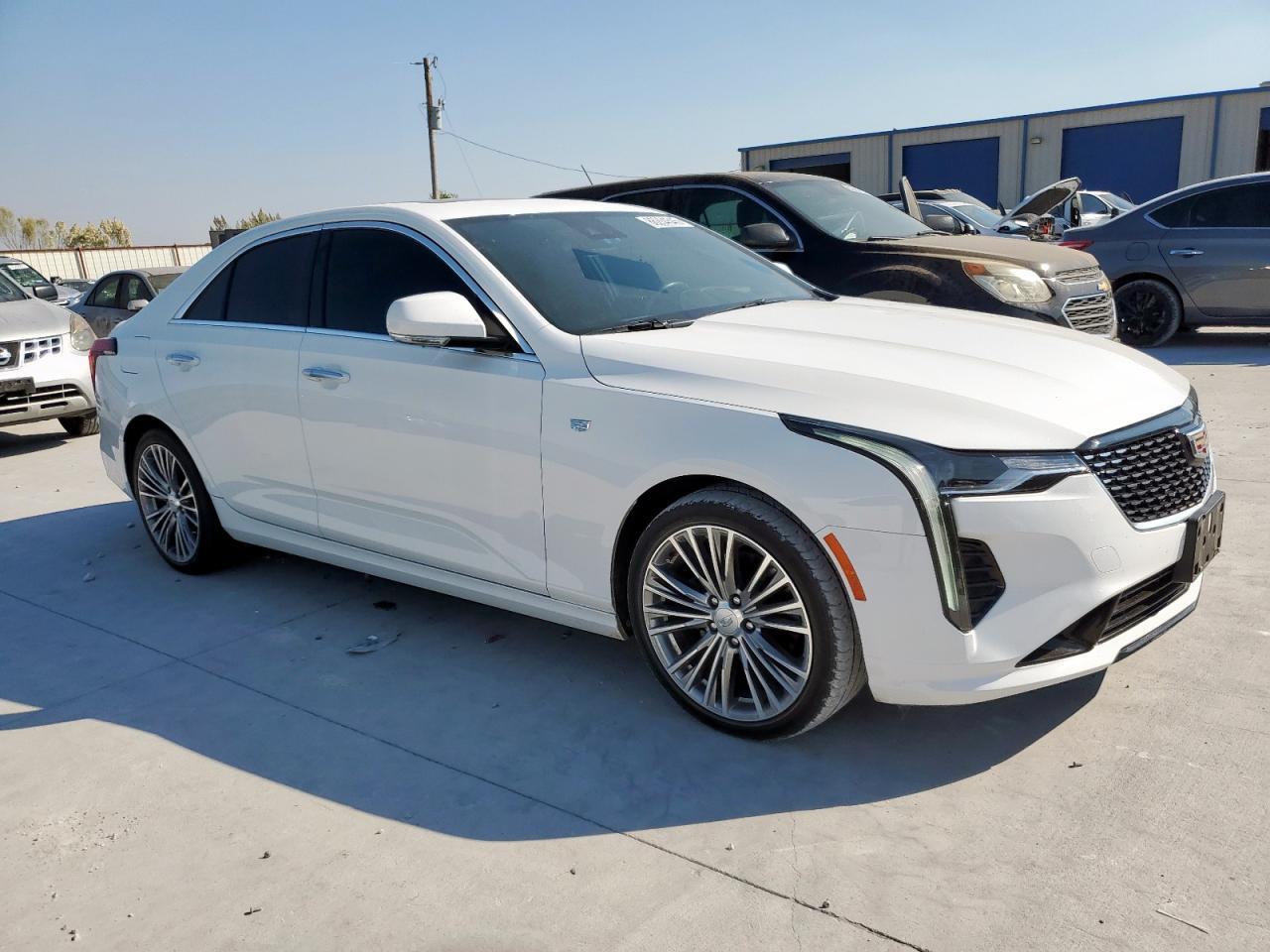 2020 CADILLAC CT4