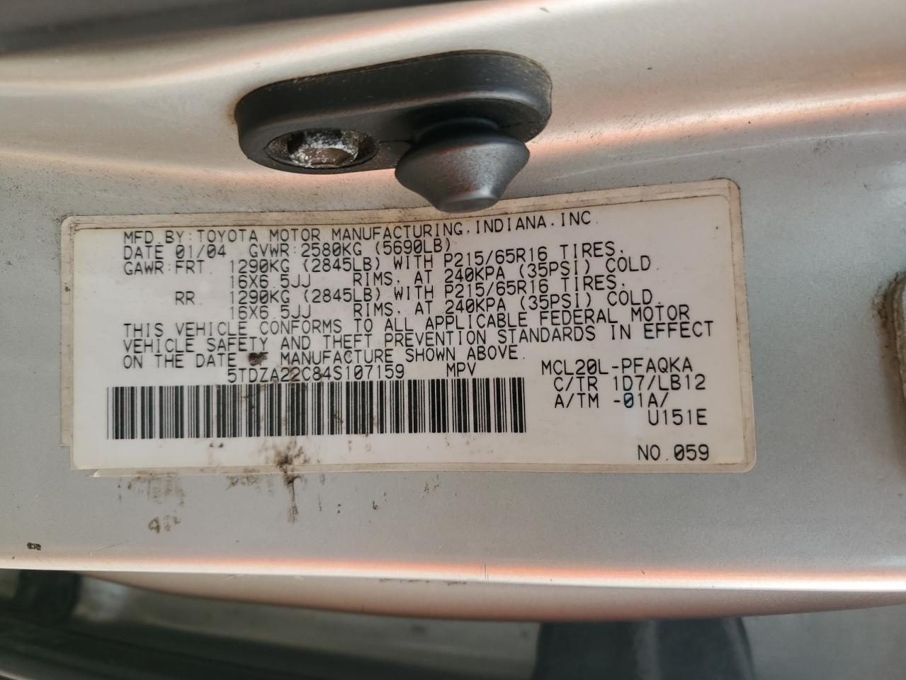 2004 TOYOTA SIENNA