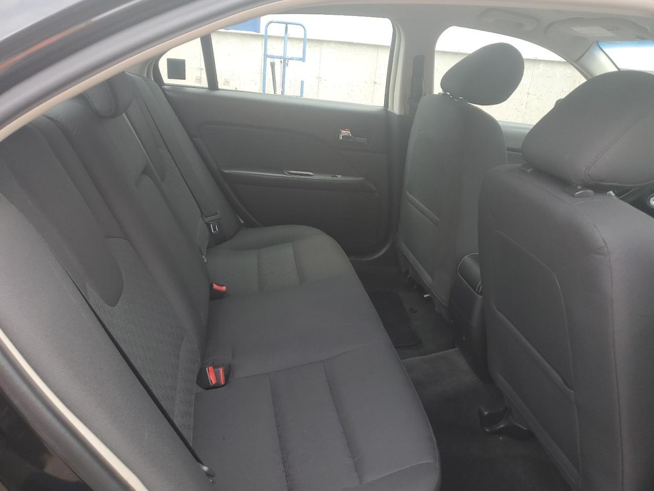 2011 FORD FUSION