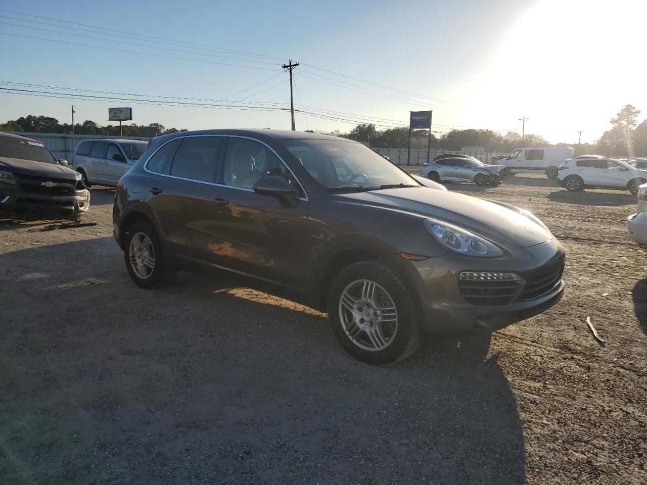 2013 PORSCHE CAYENNE