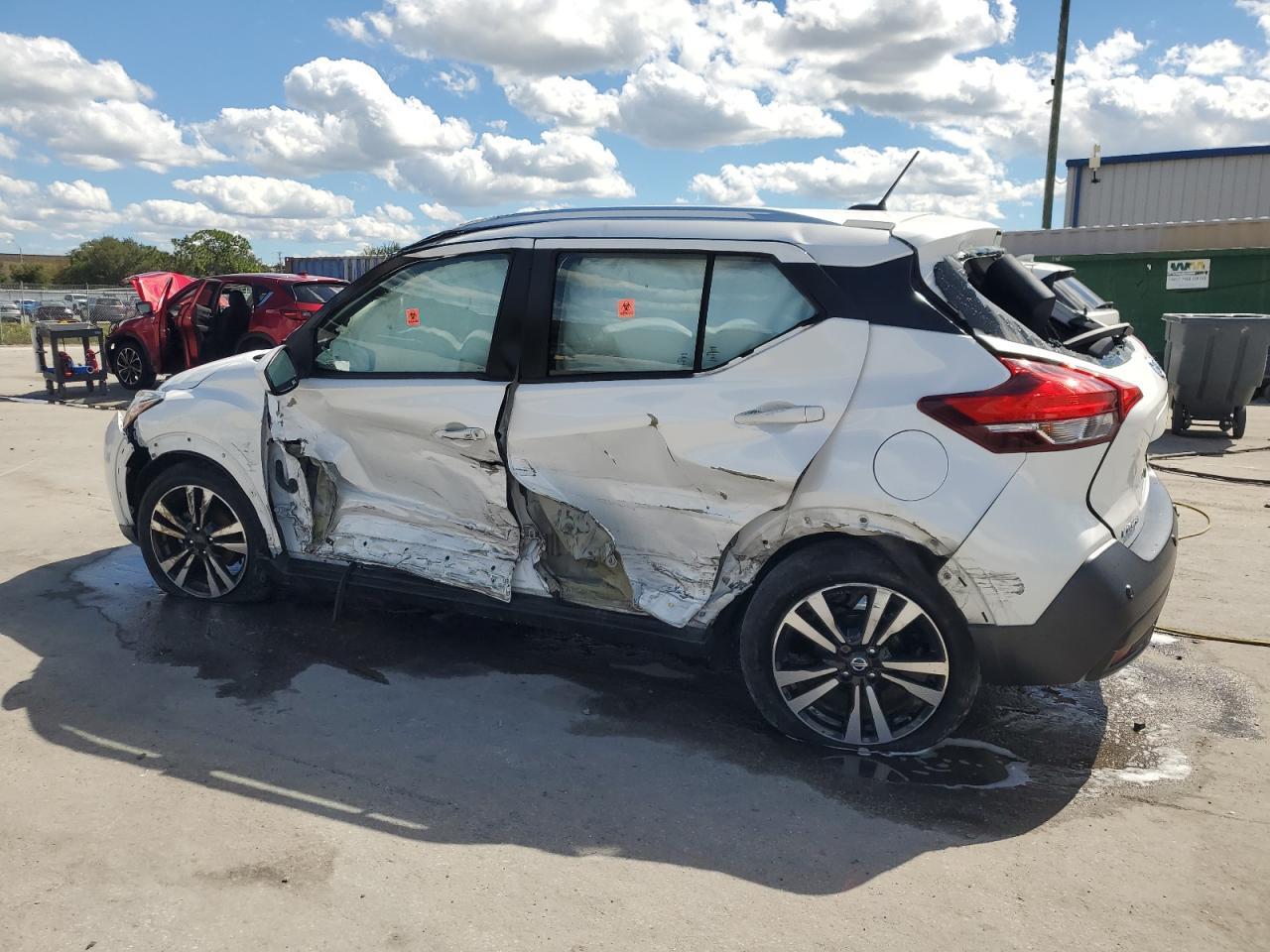 2020 NISSAN KICKS